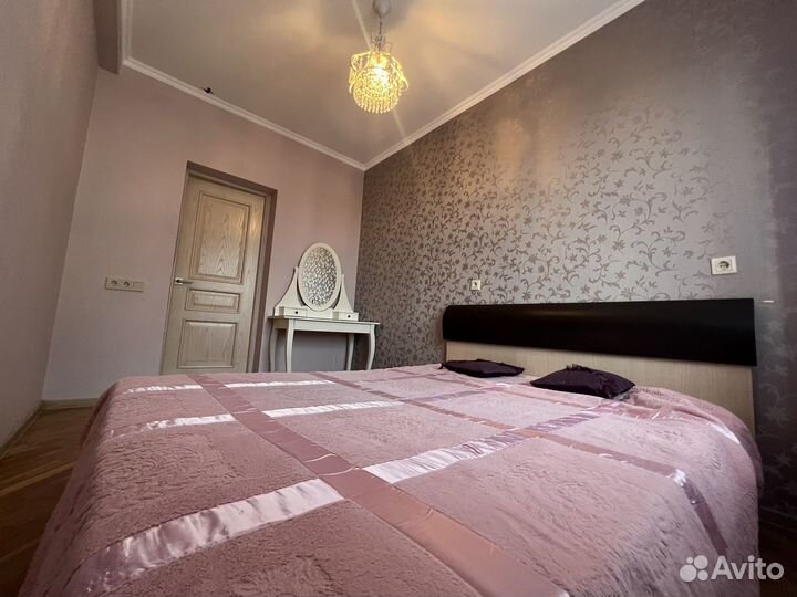 Кровать с матрасом бу