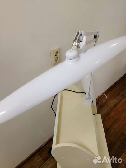 Лампа бестеневая