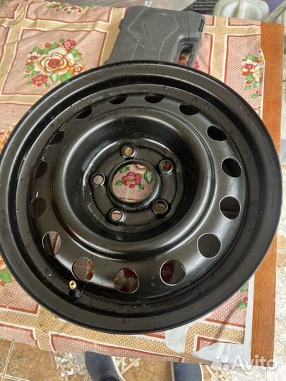 Диск штамповка р 15 новый