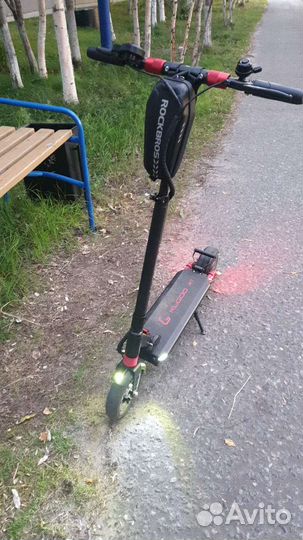 Самокат взрослый электрический бу