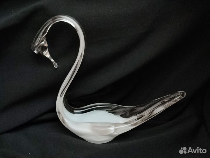 Статуэтка лебедь стекло СССР винтаж
