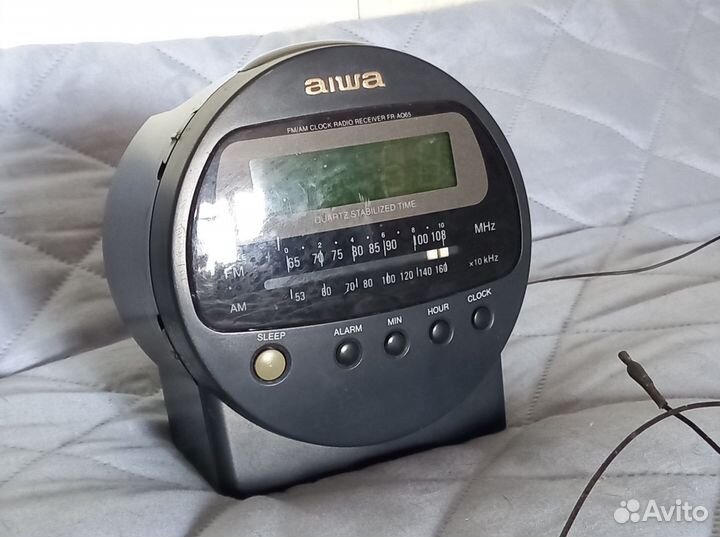 Продам радиобудильник б/у