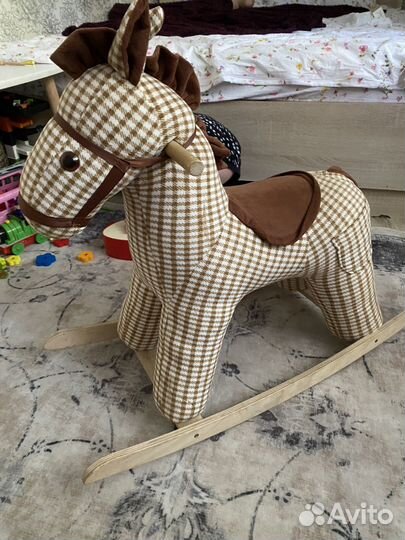 Качалка лошадь