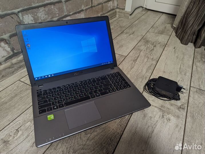 Ноутбук asus i3-3217U/Geforce 720M/128SSD/8RAM