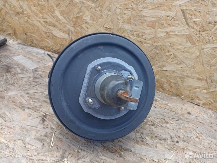 Вакуумный усилитель тормозов BMW E39