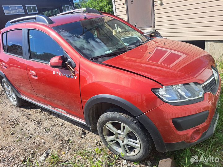 Renault Sandero Stepway 1.6 МТ, 2016, 40 000 км