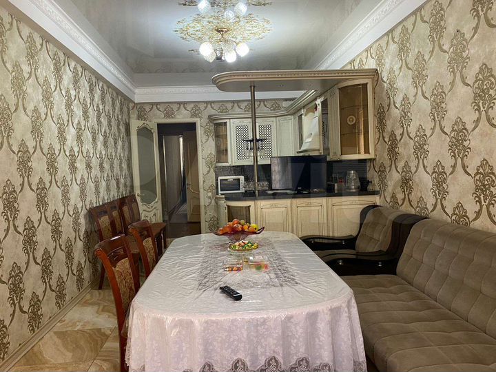 3-к. квартира, 105 м², 3/6 эт.