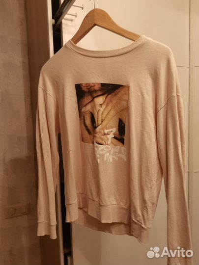 Бежевая кофта H&M с принтом 7 Rings