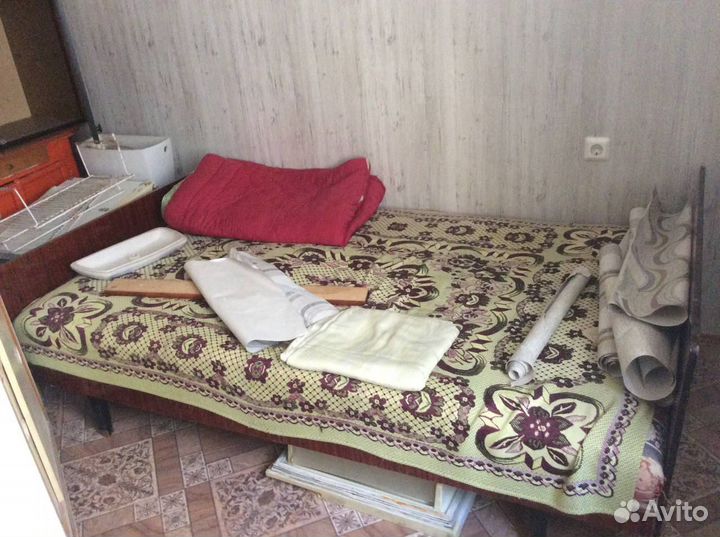 Кровать