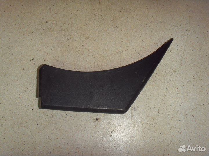 Накладка двери задней правой Nissan Primera (P12)