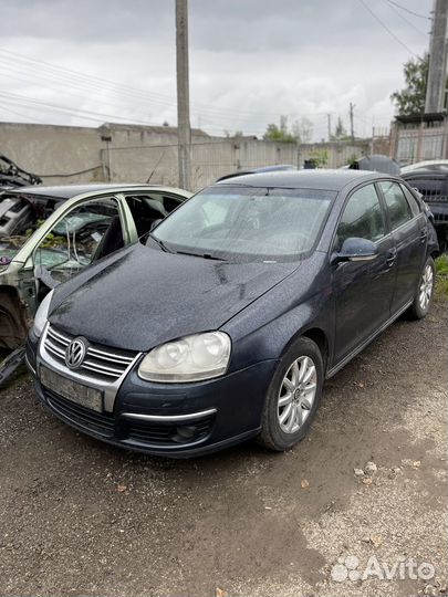 Капот volkswagen jetta 5