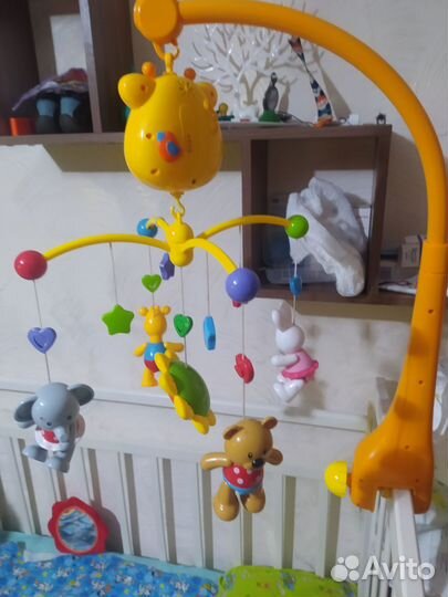 Мобиль в кроватку музыкальный