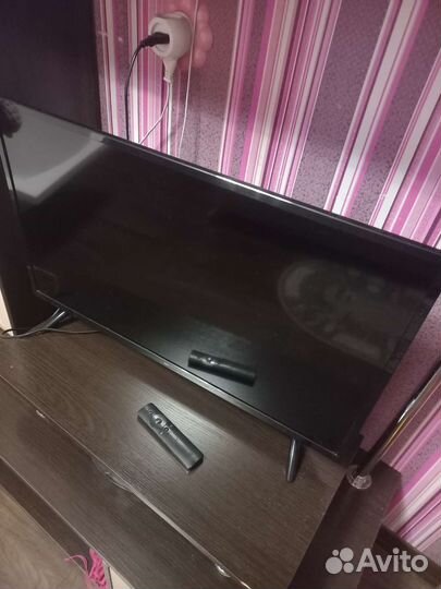 Телевизор smart tv 32 дюйма