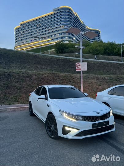 Accelera 651 245/35 R20