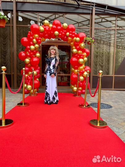 Стойки Столбики для красной дорожки