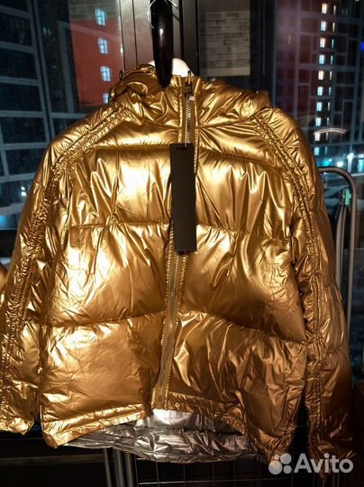 Пуховик женский золотой М