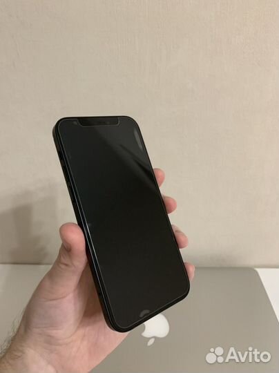 iPhone 12, 64 ГБ
