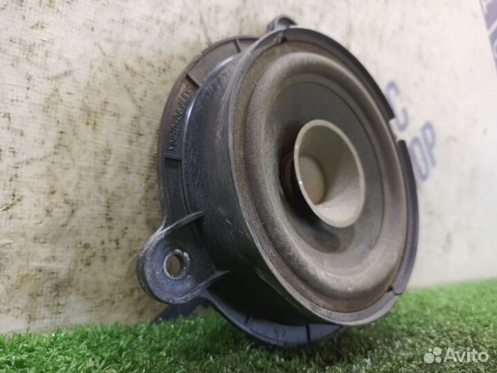 Динамик задний левый Renault Fluence седан 1.6 K4M