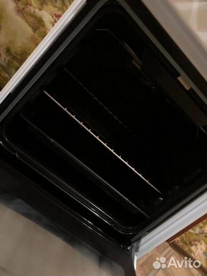 Газовая плита с электрической духовкой