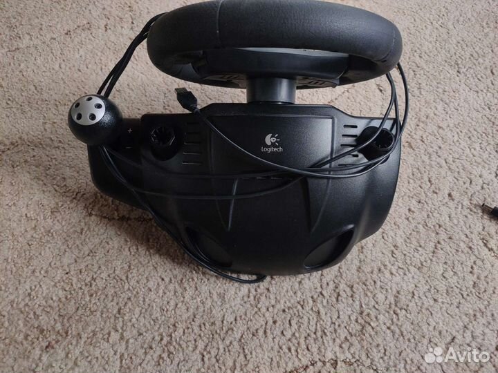 Игровой руль Logitech