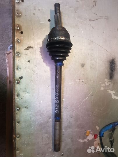 Передний левый привод со шрусом