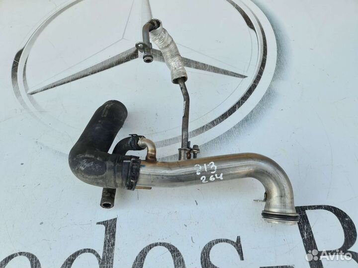 Патрубок системы охлаждения Mercedes W213 M264