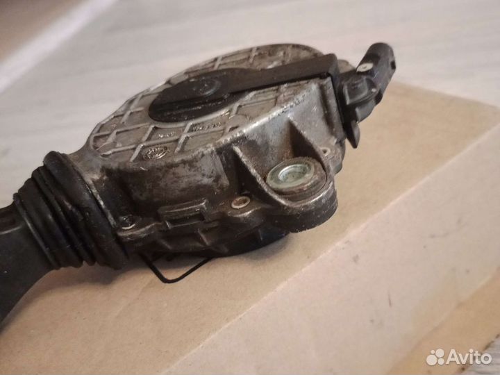 Натяжной ролик BMW оригинальный 11287598832