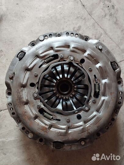 Маховик со сцеплением