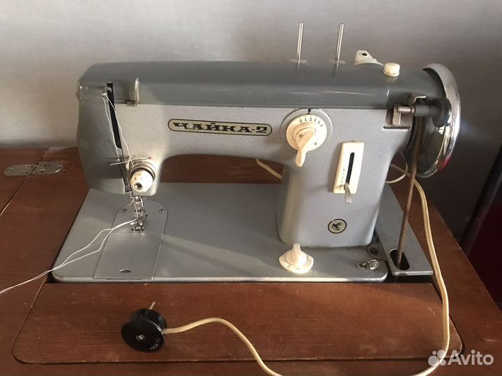 Швейная машина Чайка 2