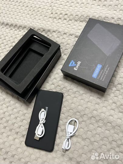 Портативное зарядное устройство