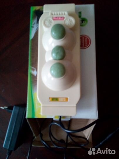 3-х сферный прожектор и массажёр «Vital rays»