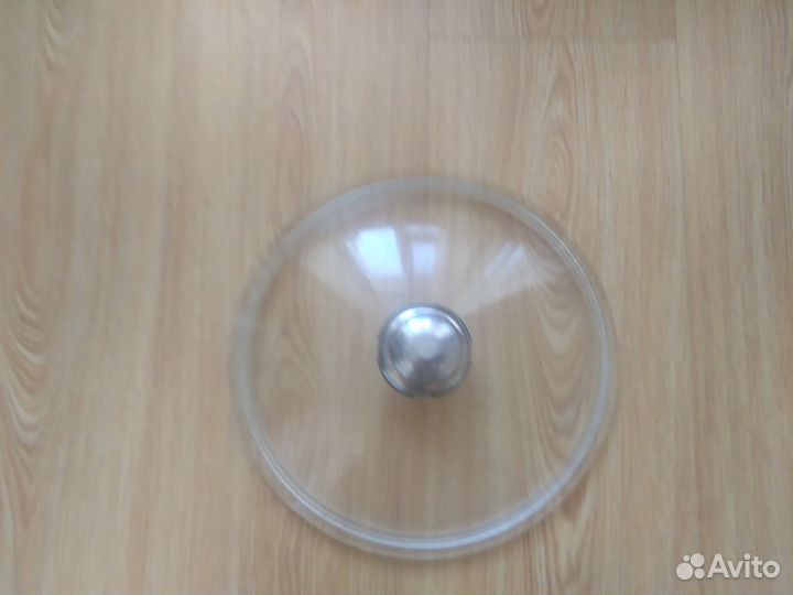 Крышка на среднюю сковороду