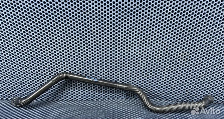 Трубка продуфки вторичного воздуха Ауди Q7 4.2 BAR