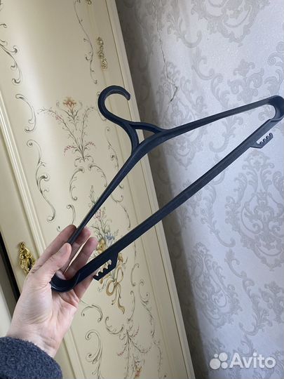 Вешалки плечики