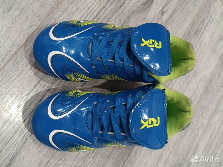 Детские футбольные бутсы 32 размер