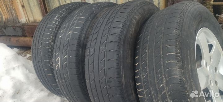 Nexen Roadian 541 235/75 R16