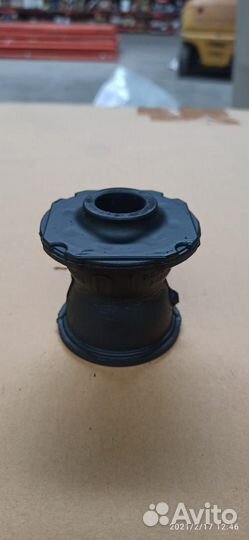 Опора кузова Pajero Sport 5070A337 5070A336