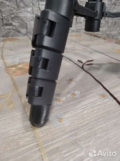 Штатив для телефона,фотоаппарата Benro