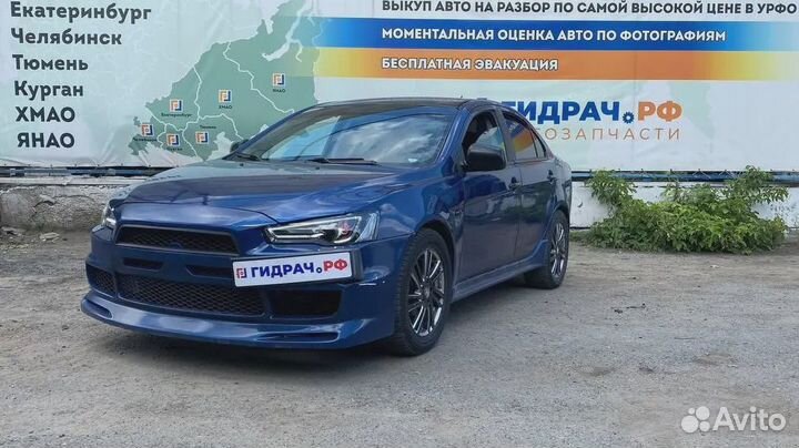 Стекло двери задней левой Mitsubishi Lancer X (CY)