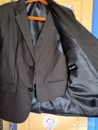 Пиджаки с жилетками