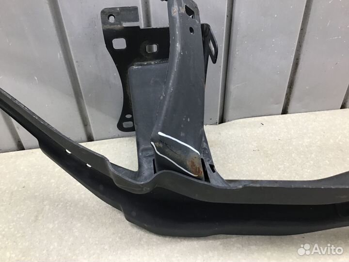 Усилитель переднего бампера VW Tiguan 2017