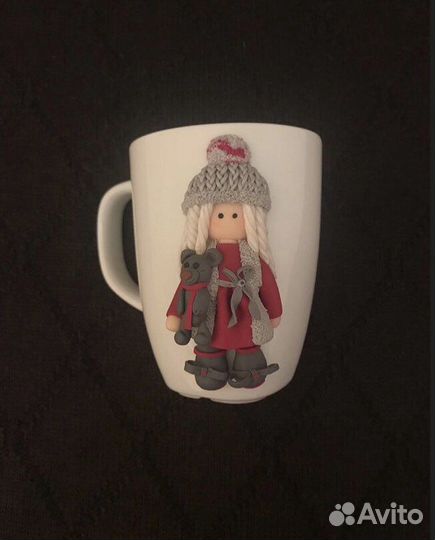 Кружка с декором из полимерной глины