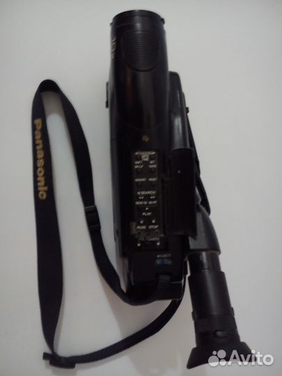 Видеокамера Panasonic NV-R100