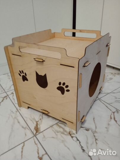 Будка, домик для кошки или небольшой собачки