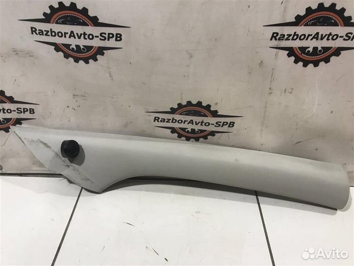 Обшивка стойки VW Polo Sedan