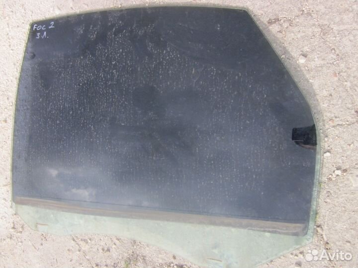 Ford Focus 2 стекло двери передней правой
