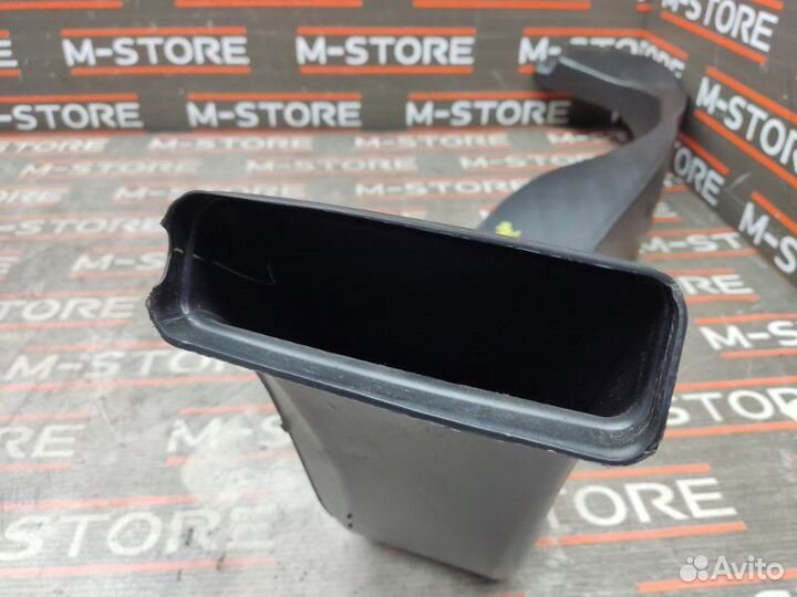 Воздуховод печки центральный Bmw X5 E53 M54B30