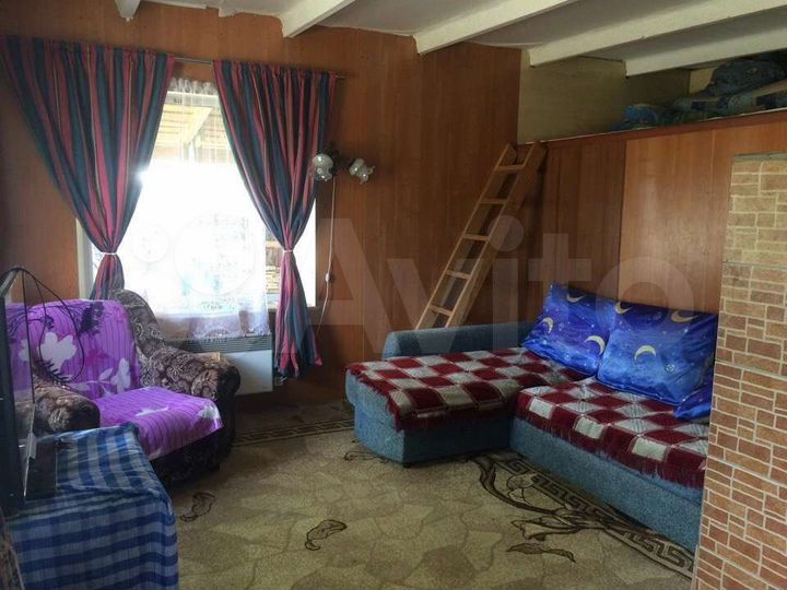 Дом 100 м² на участке 6 сот.