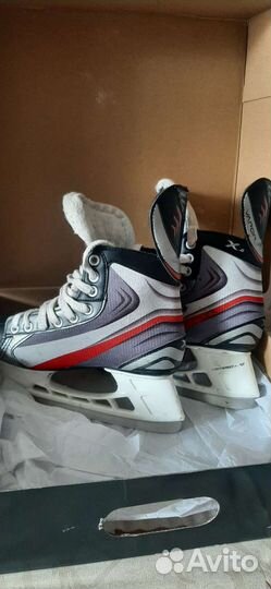 Хоккейные коньки bauer