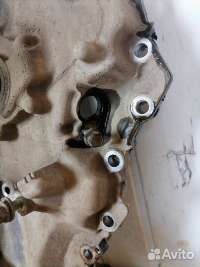 Крышка двигателя передняя Toyota Corolla седан